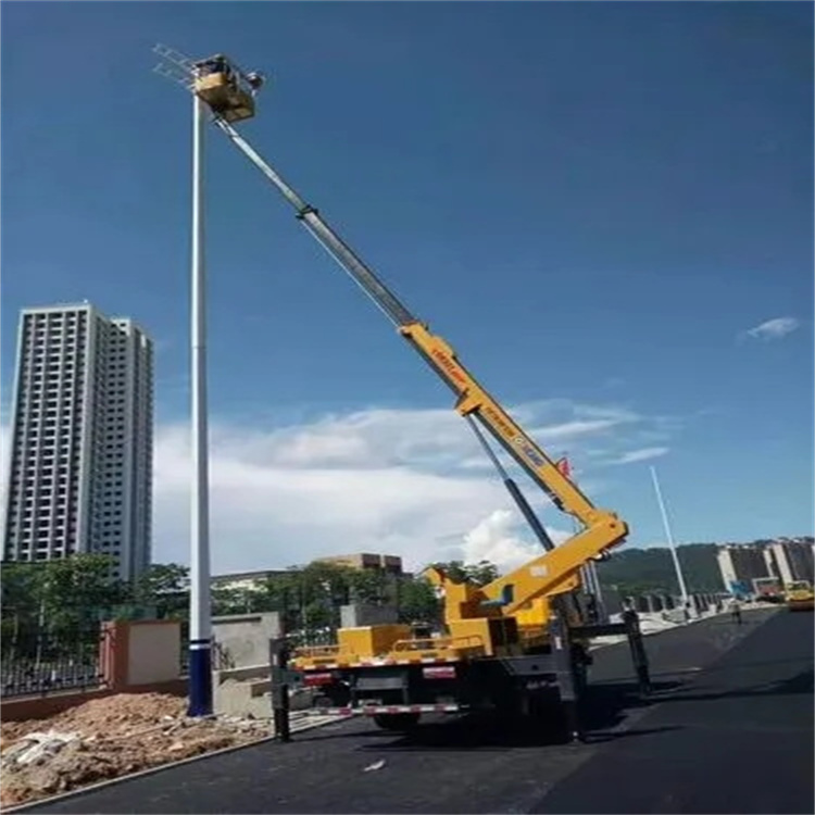 秦皇岛维修路灯的曲臂升降车出租