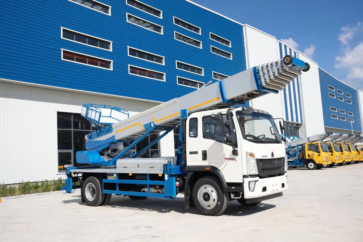 秦皇岛出租云梯车高空作业车 建筑垃圾搬运